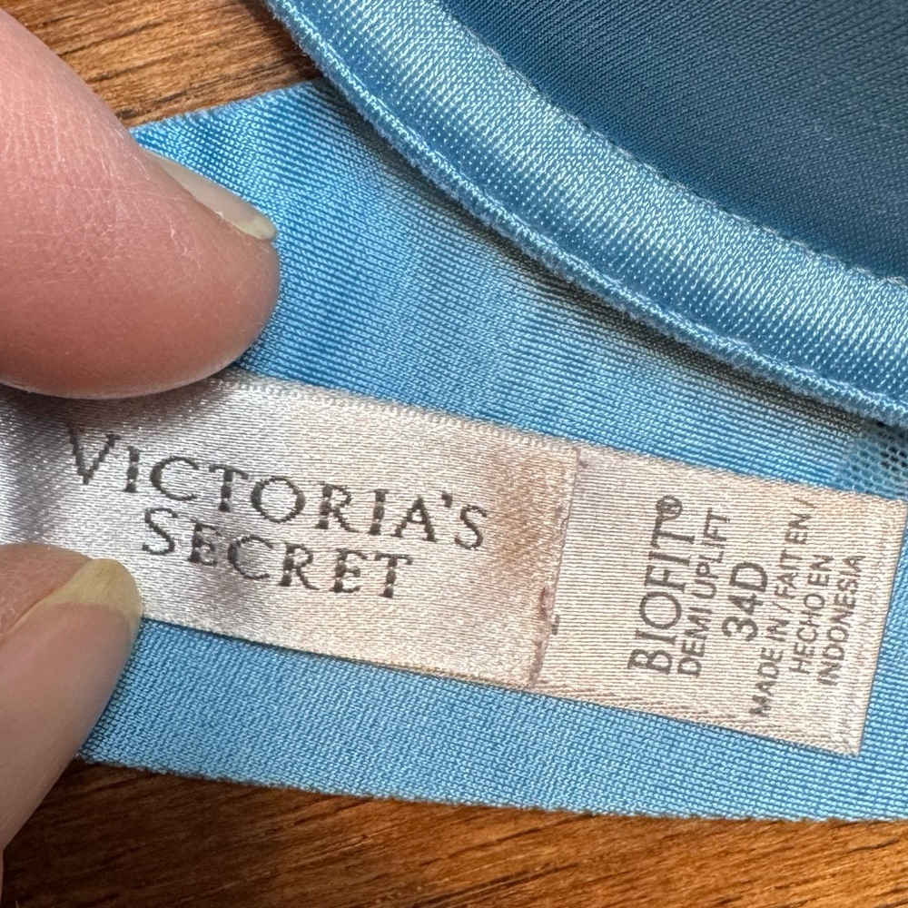 VICTORIA’S SECRET Vintage BIOFIT DEMI UPLIFT Bra - Picture 8 of 9